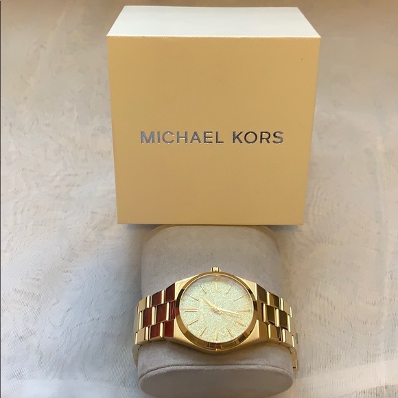 Michael Kors Watch - Picture 2 of 2